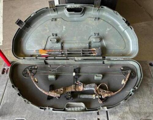 MISSION UX2 COMPOUND BOW WITH CASE AND ARROWS