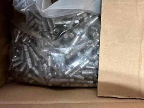 BOX OF NON-MAGNETIC NUT SETTERS
