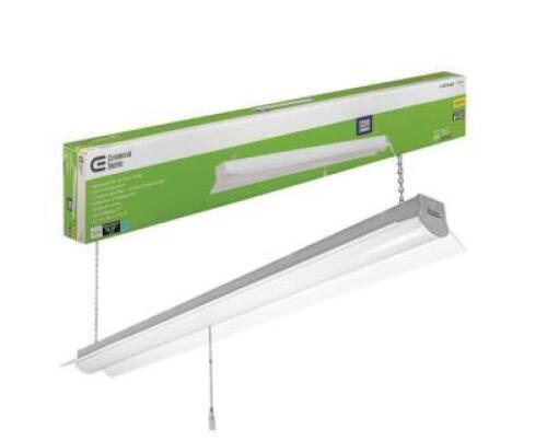 COMMERCIAL ELECTRIC 4 FT. BRIGHT/COOL WHITE INTEGRATED LED LINKABLE SHOP LIGHT FIXTURE