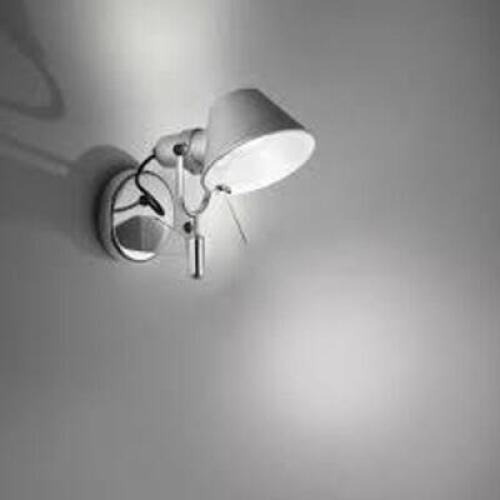 DESCRIPTION: (2) WALL SPOT WITHOUT SWITCH BRAND/MODEL: ARTEMIDE USC #A043508 INFORMATION: ALUMINUM RETAIL$: $440.00 EA QTY: 2
