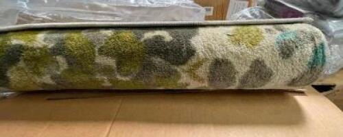 AREA RUG
