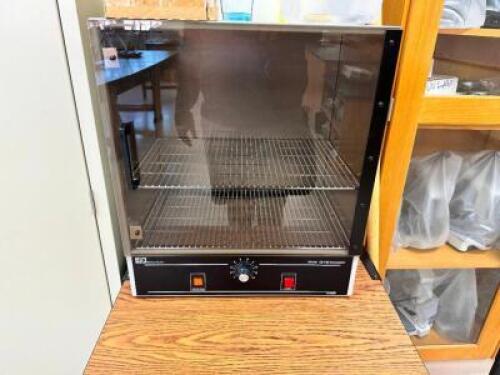 MODEL 12-140 INCUBATOR