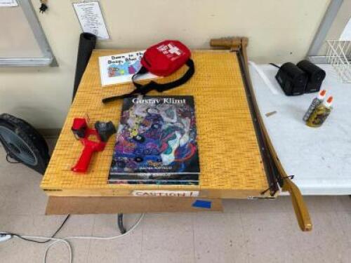 INDUSTRIAL PAPER CUTTER
