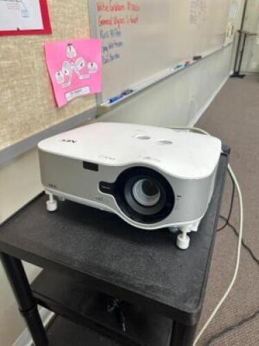 EPSON PROJECTOR AND ROLLING MEDIA CART SET