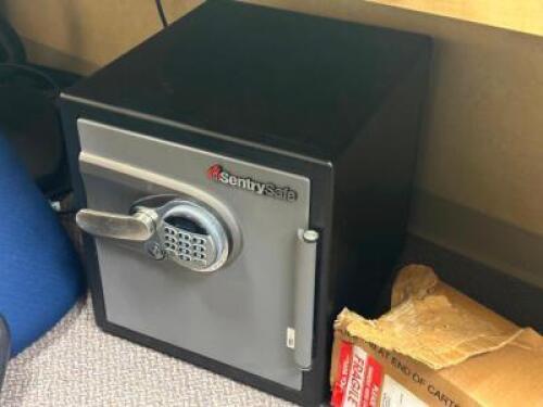 ELECTRONIC KEYPAD SAFE