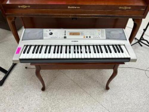 YAMAHA PSR E313 PORTABLE KEYBOARD PIANO