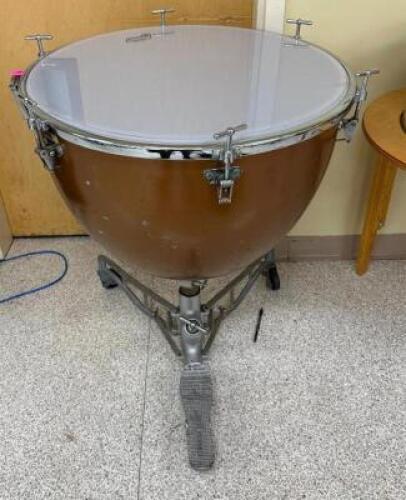 LUDWIG 26" TIMPANI W/ FOOT PEDAL