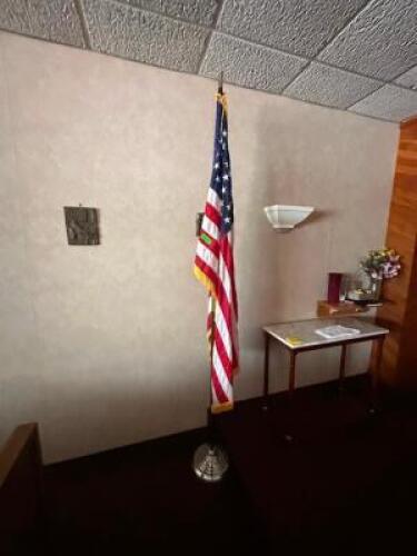 AMERICAN FLAG WITH STAND