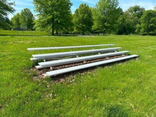 PORTABLE BLEACHERS