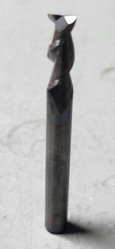 DESCRIPTION: (5) SOLID CARBIDE SQ END MILL BRAND/MODEL: ACCUPRO 78088846 RETAIL$: $52.80 SIZE: 1/4" DIA 5/8" LOC QTY: 5