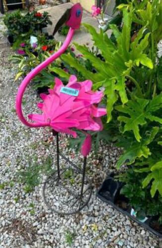 DESCRIPTION: PINK FLAMINGO GARDEN DECORATION SIZE: 4' QTY: 1