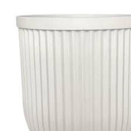 (5) PLANTERS