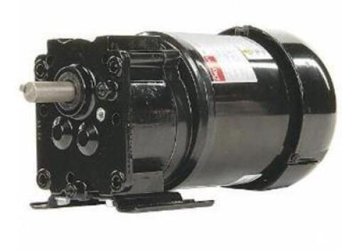 (1) DAYTON AC GEARMOTOR
