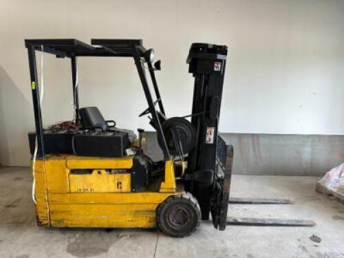 YALE ELECTRIC FORKLIFT