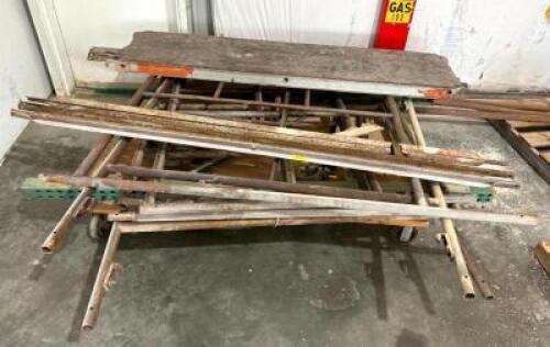 SCAFFOLDING PACKAGE WITH CASTERS AND WALKBOARD