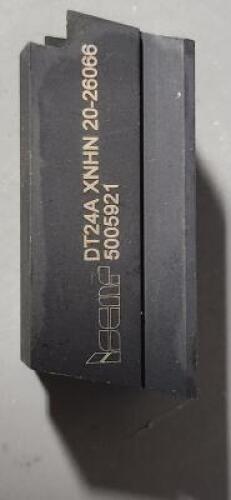 DESCRIPTION: (1) SEMI-STANDARD DOVETAIL TYPE TOOL HOLDER BRAND/MODEL: ISCAR DT24A 20-26066 RETAIL$: $349.08 QTY: 1