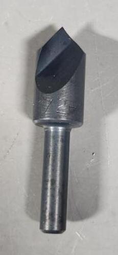 DESCRIPTION: (5) 82 DEG UNIFLUTE COUNTER SINKS BRAND/MODEL: MA FORD 61050002 RETAIL$: $15.88 EA SIZE: 1/2" QTY: 5