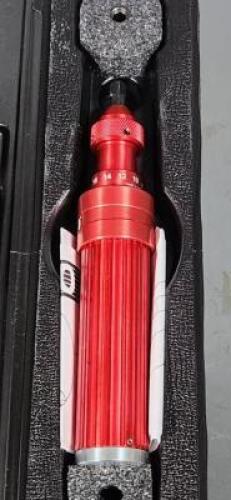 DESCRIPTION: (1) TOQUE LIMITING SCREW DRIVER BRAND/MODEL: PROTO J6104A RETAIL$: $405.03 SIZE: 1/4" DRIVE QTY: 1