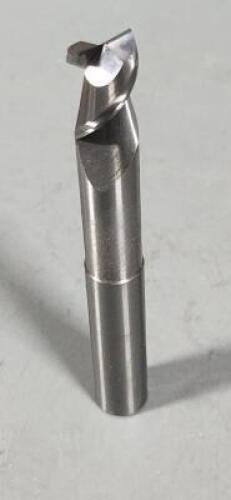 DESCRIPTION: (2) HIGH PERFORMANCE CARBIDE REDUCED NECK ROUGHING/FINISHING END MILL BRAND/MODEL: DATA FLUTE HSMM20500 RETAIL$: $ 98.50 EA SIZE: 1/2" DI