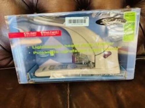 DESCRIPTION: SWINGLINE HEAVY DUTY STAPLER INFORMATION: BRAND NEW IN BOX QTY: 1
