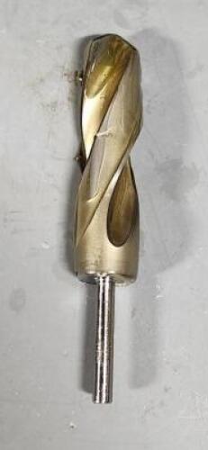 DESCRIPTION: (2) HSS SILVER DEMING DRILL BITS BRAND/MODEL: HANNIBAL 640 3/4 SIZE: 3/4" 1/4 SD RETAIL$: $22.70 QTY: 2
