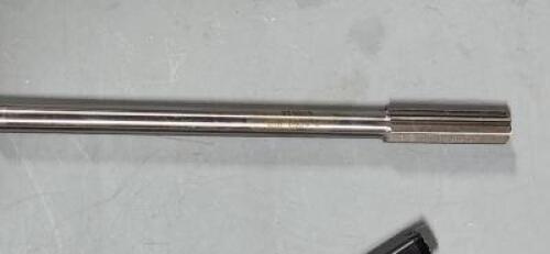 DESCRIPTION: (2) HSS SFSS CHUCKING REAMERS BRAND/MODEL: VC SM0405760 SIZE: 0.576" DIA 2"FL RETAIL$: $97.14 QTY: 2