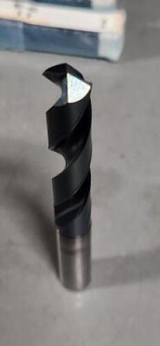 DESCRIPTION: (5) SOLID CARBIDE JOBBER LENGTH DRILLS BRAND/MODEL: OSG 3322990 SIZE: 9.9MM RETAIL$: $136.24 EA QTY: 5