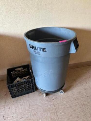 ROLLING TRASHCAN