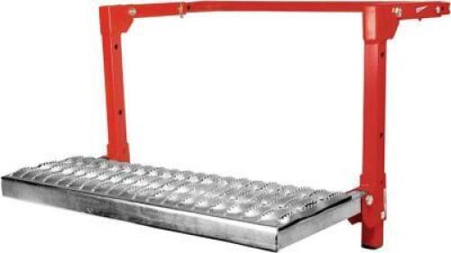 DESCRIPTION: (1) NONSLIP TRUCK SERVICE STEP BRAND/MODEL: PERFORMANCE TOOL #W41039 INFORMATION: RED AND CHROME SIZE: 300 LB LIMIT RETAIL$: $41.87 EA QT