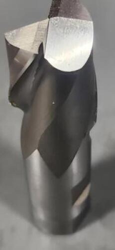 DESCRIPTION: (1) COBALT SQ END MILL BRAND/MODEL: YG-1 01435 SIZE: 1-1/8" 1-5/8" LOC 1" SD RETAIL$: $61.00 QTY: 1