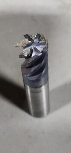 DESCRIPTION: (2) SOLID CARBIDE ROUTING CORNER RADIUS END MILL BRAND/MODEL: ONSRUD EMC600924 SIZE: 1/2" D 0.03" R RETAIL$: $83.06 EA QTY: 2