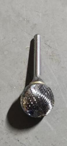 DESCRIPTION: (4) SOLID CARBIDE DOUBLE CUT BALL BURR BRAND/MODEL: SGS 12678 SIZE: SD-9 1/4" SD RETAIL$: $78.72 E QTY: 4
