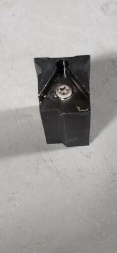 DESCRIPTION: (1) SEMI-STANDARD DOVETAIL TYPE TOOL HOLDER BRAND/MODEL: ISCAR DT24A 20-26066 RETAIL$: $349.08 QTY: 1