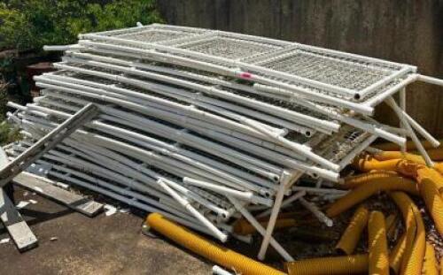 PORTABLE BASEBALL BARRIER FENCE