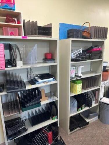 LARGE GROUP OF ASSORTED TEACHING AND SCHOOL SUPPLIES