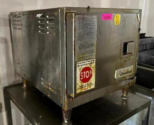 CLEVELAND ELECTRIC STEAMER