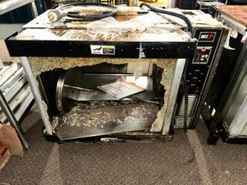 BKU ROTISSERIE OVEN ( BROKEN DOOR )