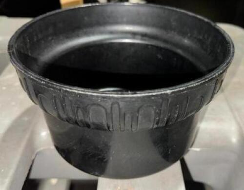 (1) LOT OF BLACK PLASTIC SALAD BAR INSERTS ( ROUND )