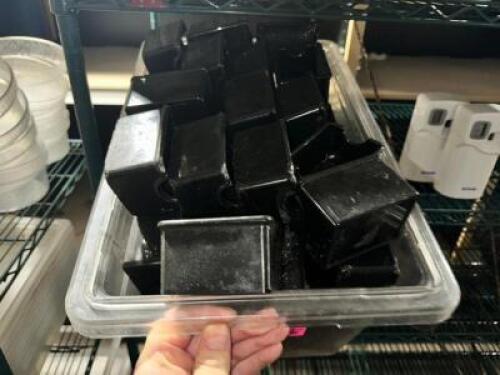BUS TUB AND CONTENTS - PLASTIC SUGAR CADDIES
