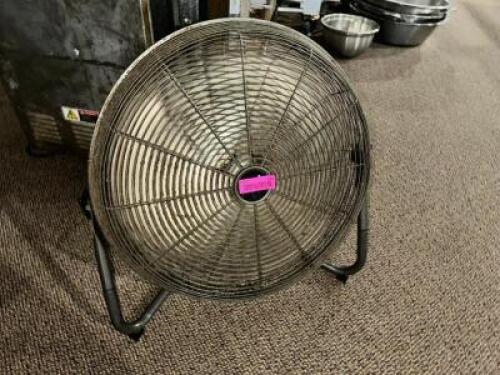 FLOOR FAN