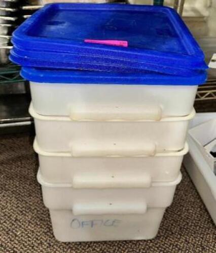 (4) 12 QT PLASTIC CONTAINERS W/ LIDS