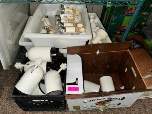 (1) LOT OF ASSORTED TRACK SPOT LIGHTS