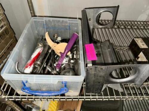 (1) LOT OF ASSORTED UTENSILS