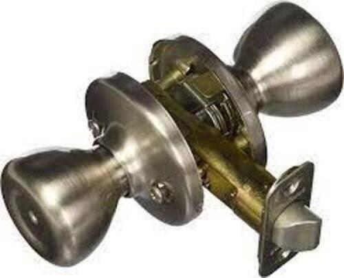 DESCRIPTION: (2) BED AND BATH DOOR KNOB ASSEMBLY SET BRAND/MODEL: KWIKSET #93001-865 INFORMATION: BRUSHED NICKEL SIZE: 2-3/8" AND 2-3/4" RETAIL$: $19.
