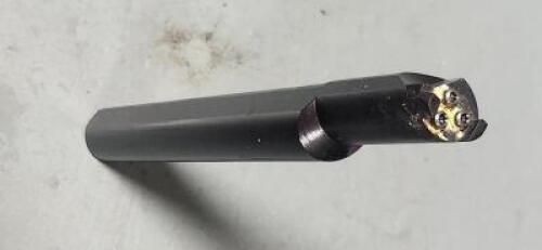 DESCRIPTION: (1) RH INDEXABLE GROOVING TOOL BAR BRAND/MODEL: HERTEL 45742152 SIZE: 16mm MAX D RETAIL$: $201.10 QTY: 1