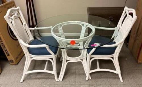 DESCRIPTION: 3PC OUTDOOR PATIO TABLE SET SIZE: 48" QTY: 1