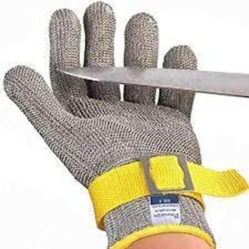 DESCRIPTION: (1) CUT RESISTANT GLOVE BRAND/MODEL: KITCHEN CHEF INFORMATION: STAINLESS STEEL MESH SIZE: LARGE, BLUE WRIST CLOSURE, REVERSIBLE RETAIL$:
