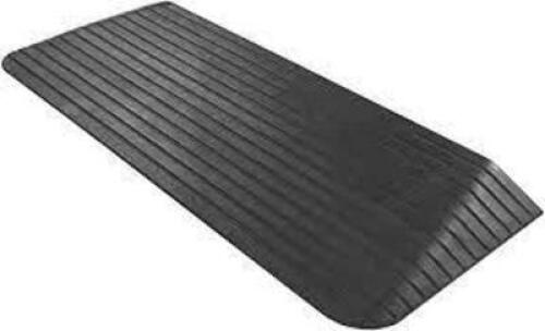 (1) RUBBER THRESHOLD RAMP