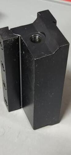 (1) INDEXABLE CUT OFF BLADE TOOL BLOCK