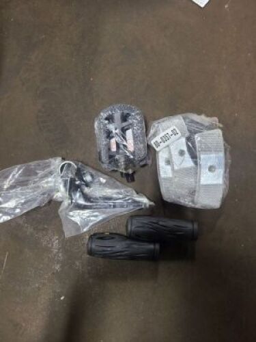 (1) SET OF PEDALS AND GRIPS ETC FOR EXECUTIVE TRIKE